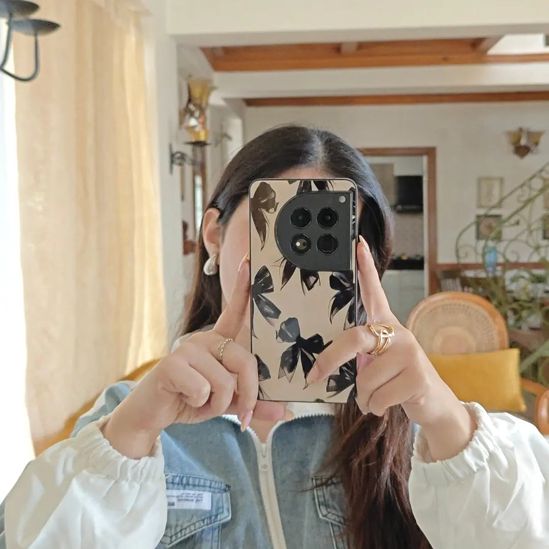 Black bow aesthetic (phone glass cover)