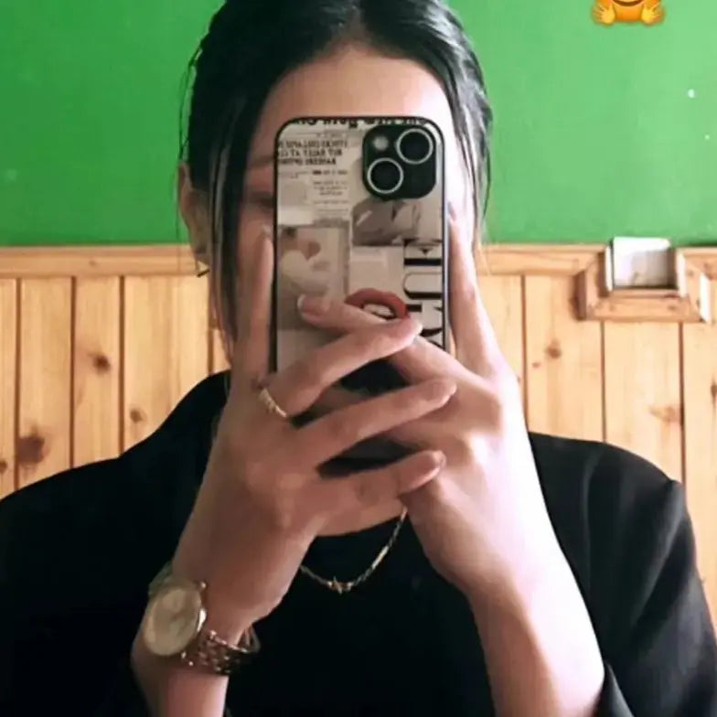 Vogue (glass phone case)